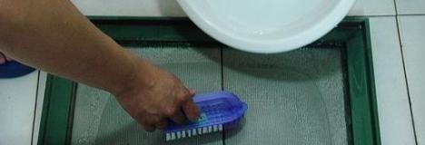 房子住時間長了，隱形紗窗該怎么洗呢？深圳龍華清潔公司